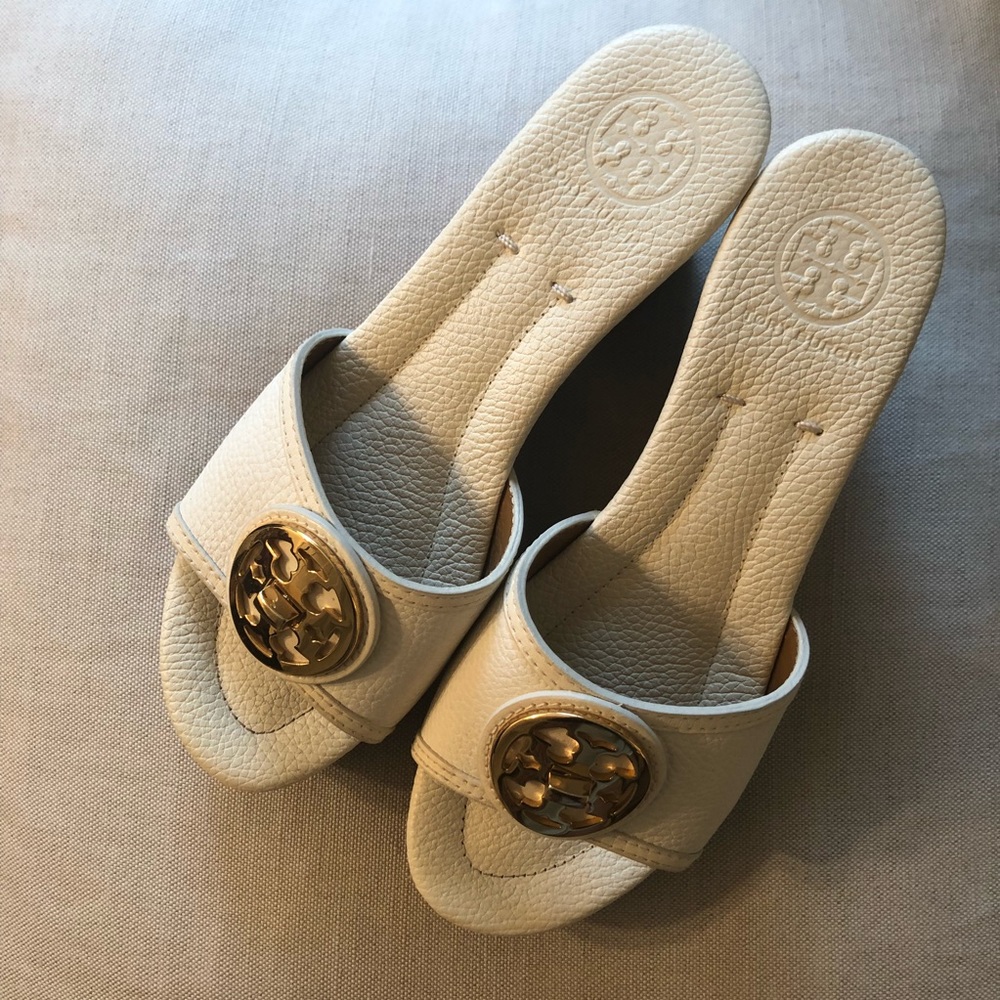 White Pebble Leather Tory Burch 8M